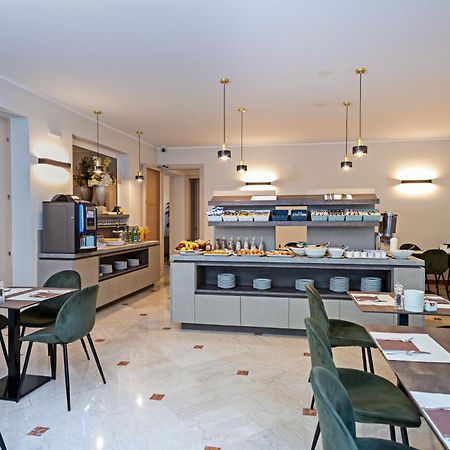 Hotel Gardenia & Villa Charme Adults Friendly 4Star Service Бардолино Екстериор снимка