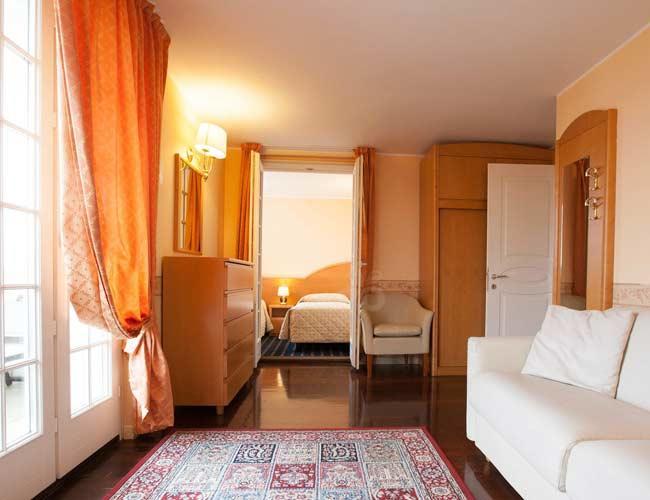 Hotel Gardenia & Villa Charme Adults Friendly 4Star Service Бардолино Екстериор снимка