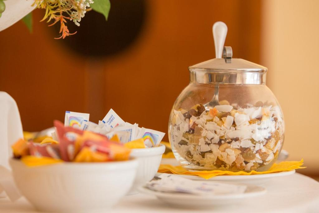 Hotel Gardenia & Villa Charme Adults Friendly 4Star Service Бардолино Екстериор снимка