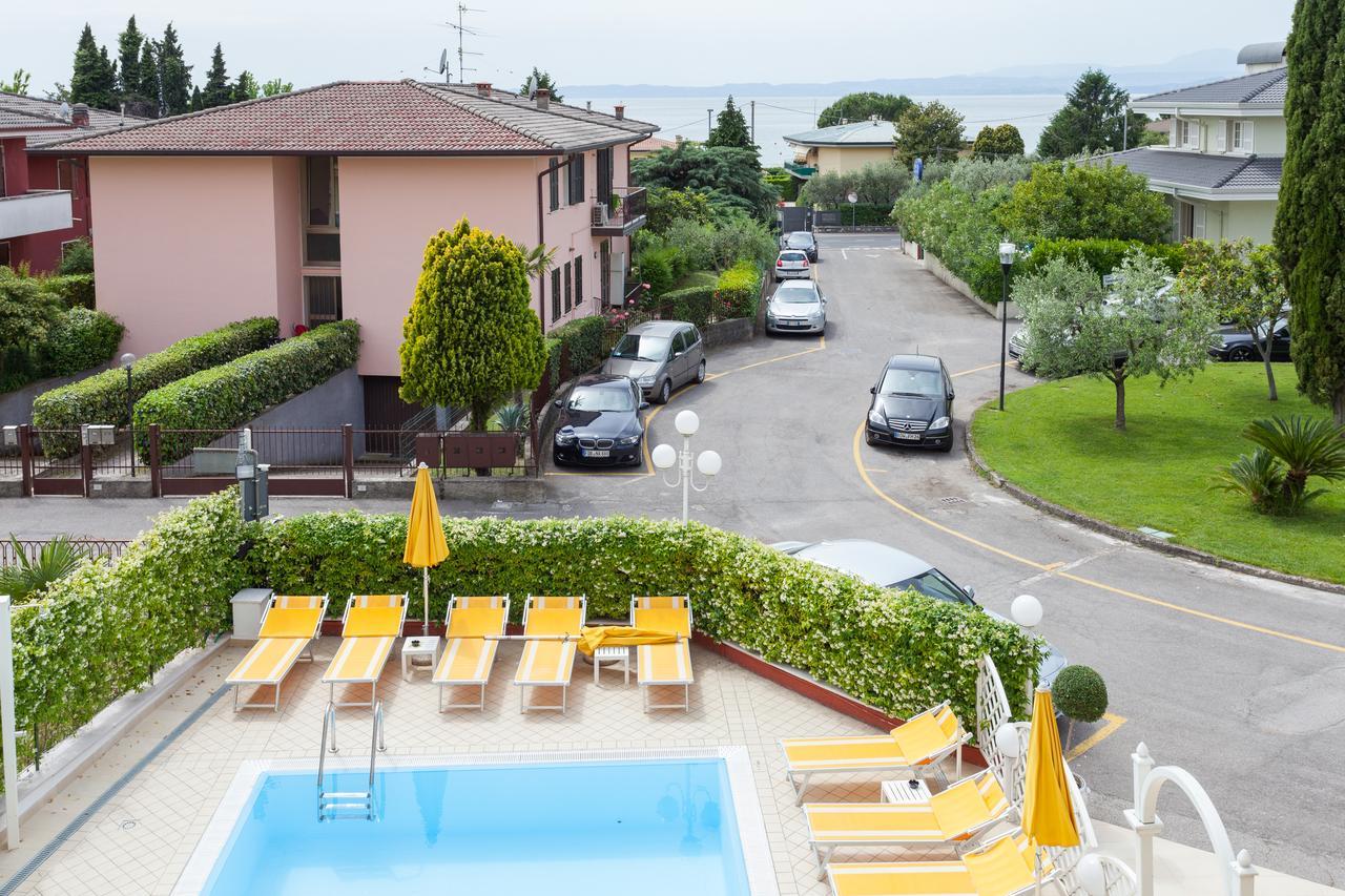Hotel Gardenia & Villa Charme Adults Friendly 4Star Service Бардолино Екстериор снимка