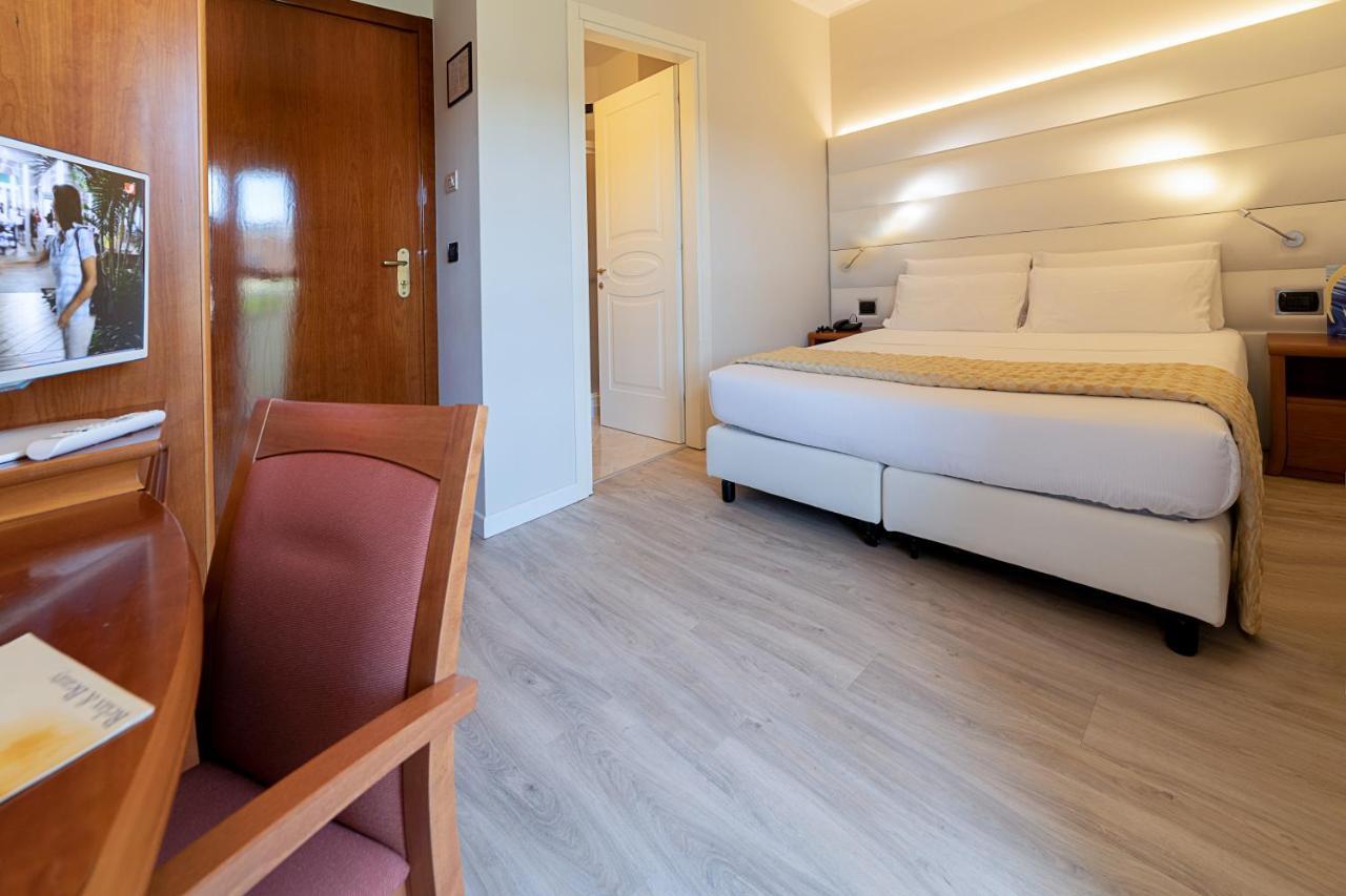 Hotel Gardenia & Villa Charme Adults Friendly 4Star Service Бардолино Екстериор снимка
