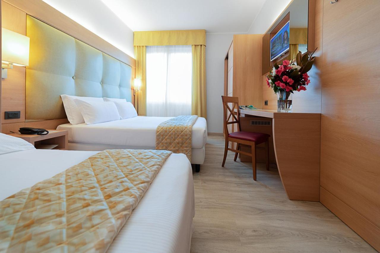Hotel Gardenia & Villa Charme Adults Friendly 4Star Service Бардолино Екстериор снимка